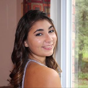 Meet your Posher, Denise